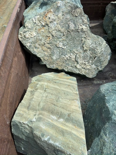 Ландшафтные глыбы зелёные 200-500 килограмм купить в Тверской области