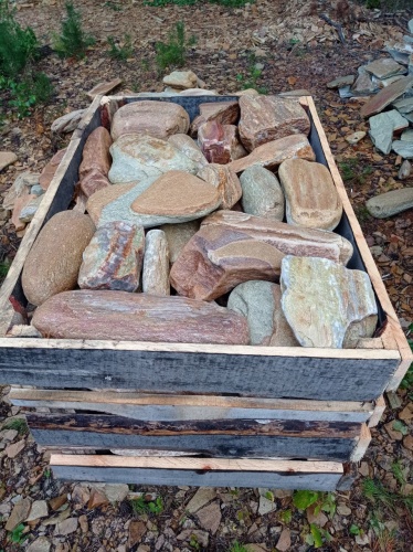 Златолит жёлтый, жёлто-зелёный глыбки и валуны для ланшафтного дизайна купить в Тверской области