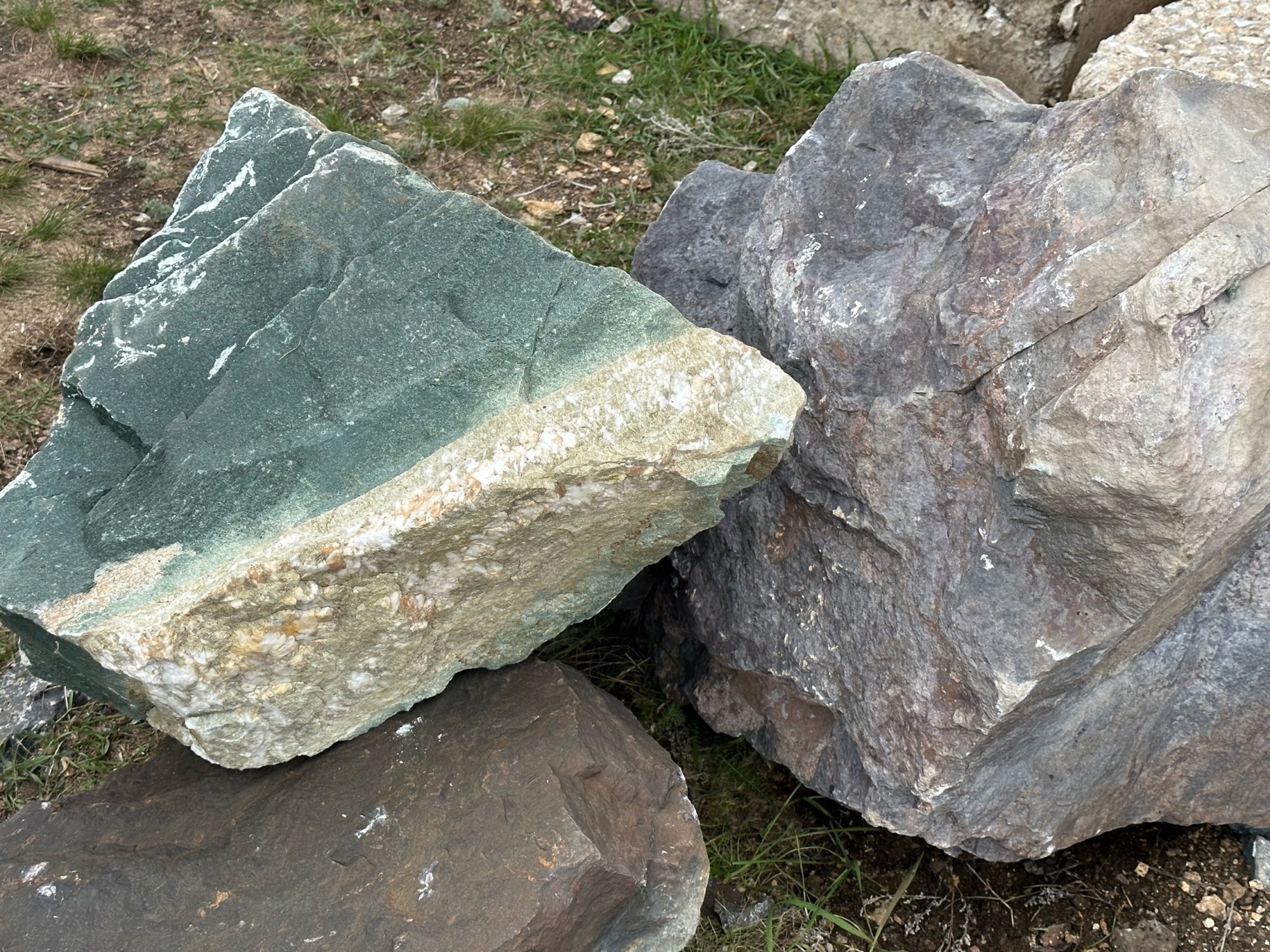 Камни для ландшафтного дизайна зелёные 10-60 килограмм купить в Тверской области