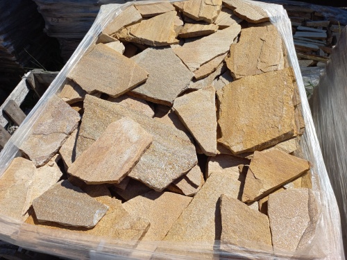 Плитняк златолит жёлтый золотистый для отмостки купить в Тверской области