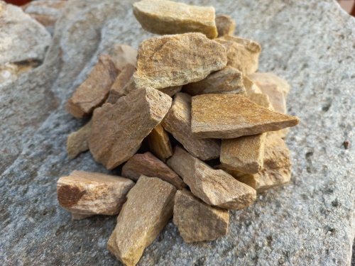 Златолит жёлтый декоративная каменная крошка купить в Тверской области