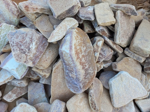 Златолит жёлтый, жёлто-зелёный глыбки и валуны для ланшафтного дизайна купить в Тверской области