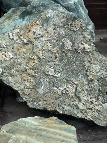 Ландшафтные глыбы зелёные 200-500 килограмм купить в Тверской области