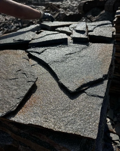 Плитняк златолит серебристый для фасада купить в Тверской области