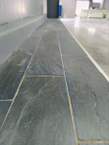 Плитка чёрная из натурального камня фасадная 30 см * 5 см, толщина 7 мм -30 мм купить в Тверской области