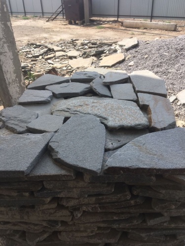 Златолит серебристый галтованный для лестниц купить в Тверской области